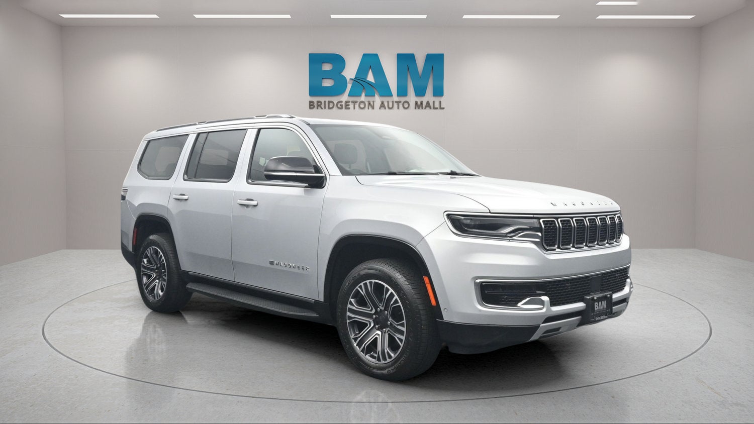 2024 Jeep Wagoneer Series II in Silver — front three-quarter view