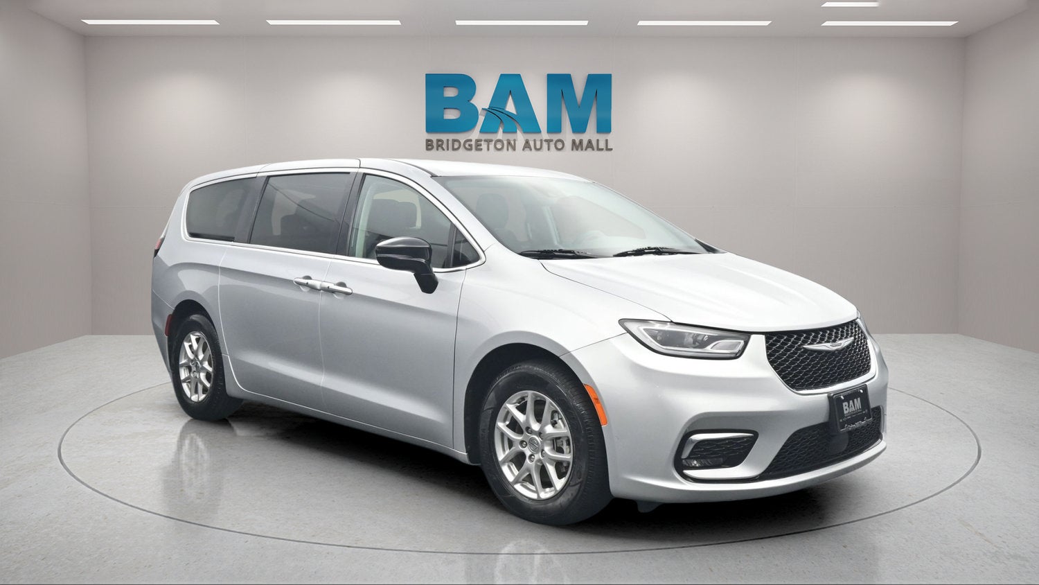 2024 Chrysler Pacifica Touring L in Silver — front three-quarter view